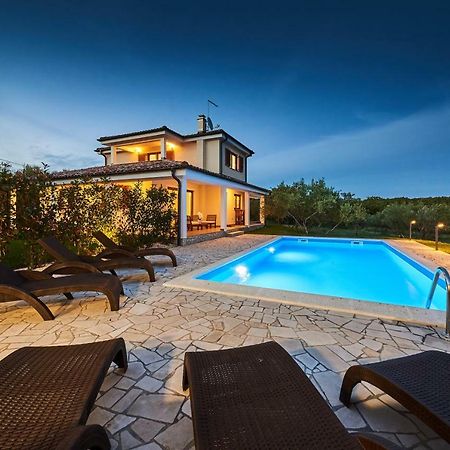 Villas Montrin Kaštel Εξωτερικό φωτογραφία