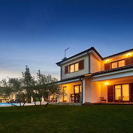Villas Montrin Kaštel Εξωτερικό φωτογραφία