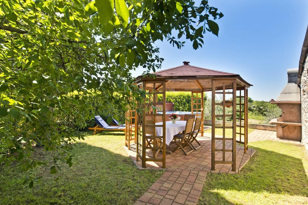 Villas Montrin Kaštel Δωμάτιο φωτογραφία