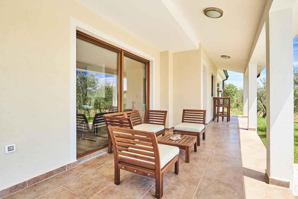 Villas Montrin Kaštel Εξωτερικό φωτογραφία