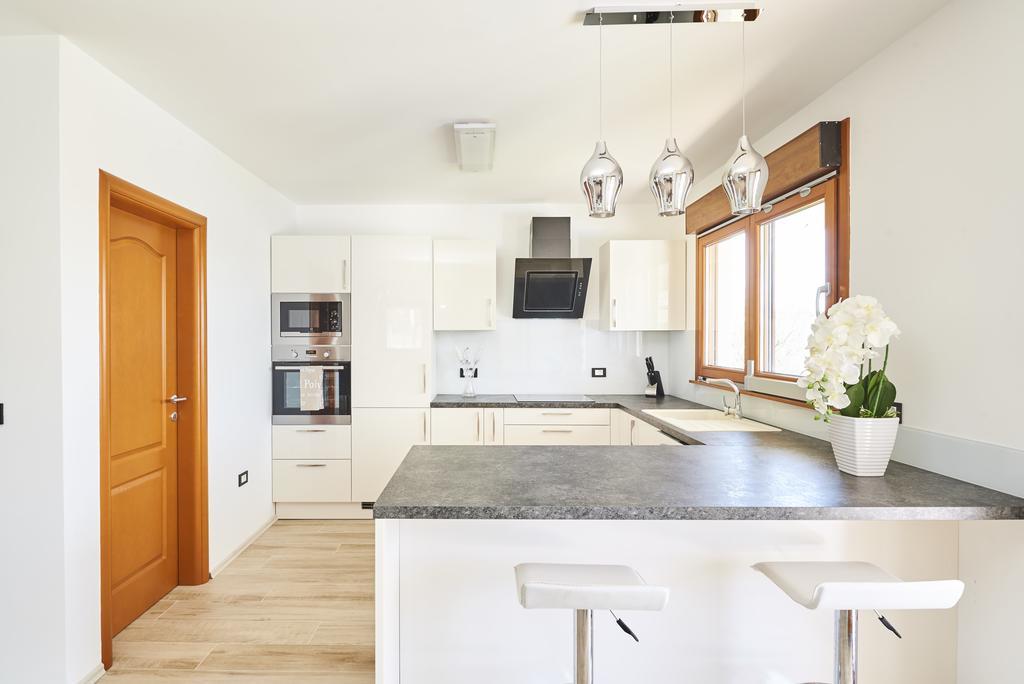 Villas Montrin Kaštel Εξωτερικό φωτογραφία
